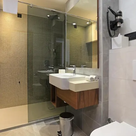 With A Swimming Pool - 18489 Maison d'hôtes 4*